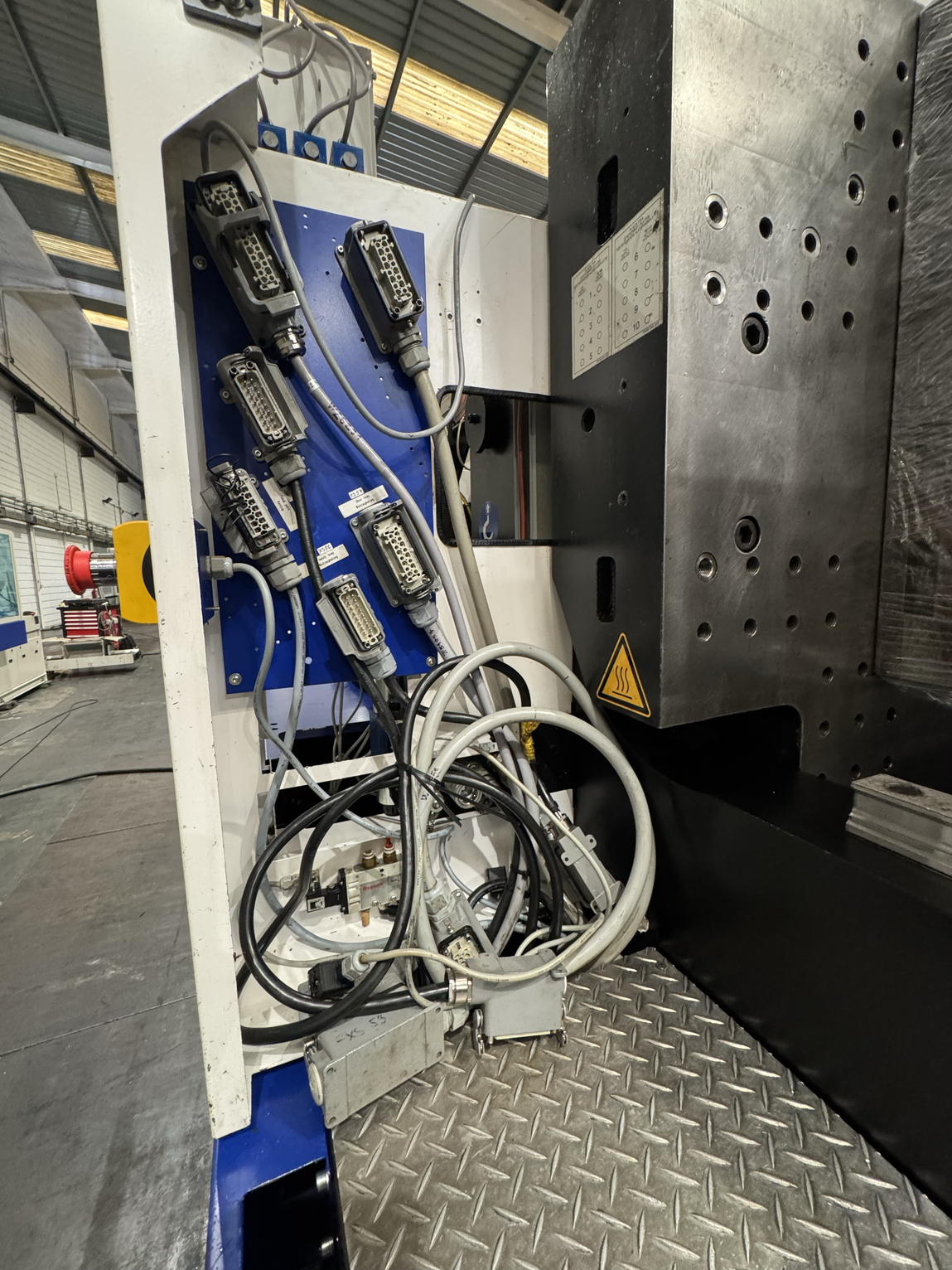 Engel Victory 750/300 Tech