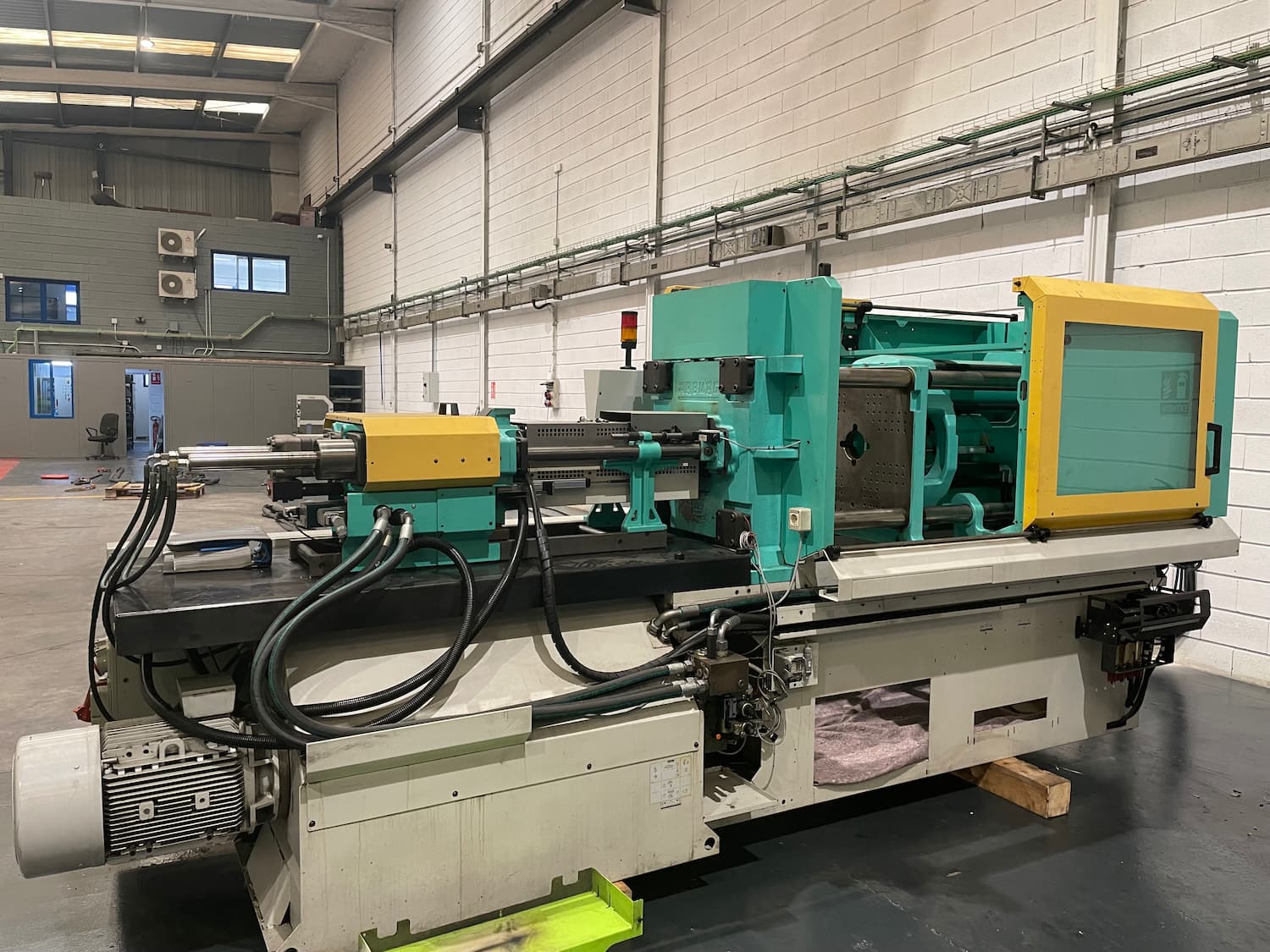 INJECTION MOLDING MACHINES - HORIZONTAL Arburg Allrounder 470S 1300-350