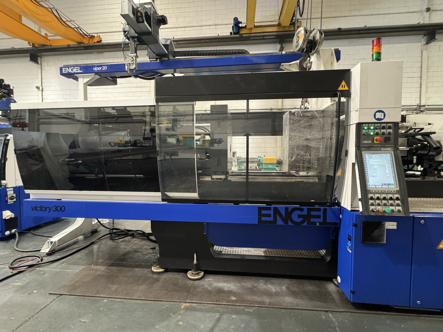 Engel Victory 750/300 Tech