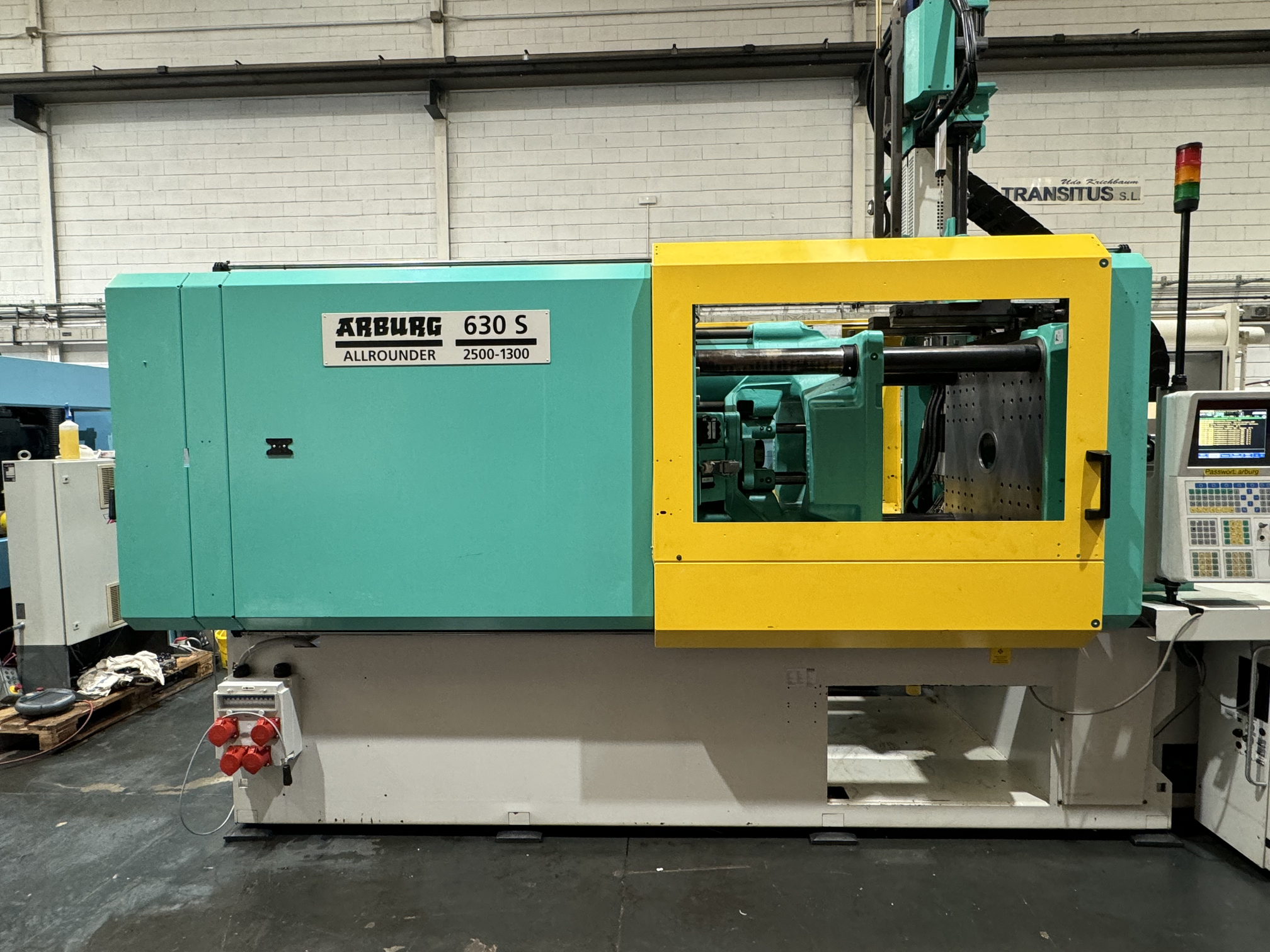 Arburg Allrounder 630S 2500-1300/150